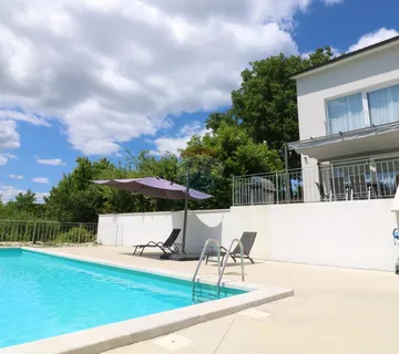 ISTRA, Pazin- kuća na osami - cover