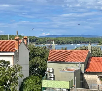Otok KRK - PUNAT,ŠARMANTNA KAMENA KUĆA-100 m OD MORA! - cover