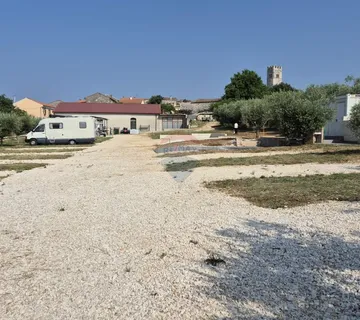 Istra, Sveti Lovreč kamp na građevinskom zemljištu - cover