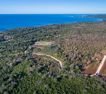 Istra,Peroj, vikend parcela blizu mora - cover