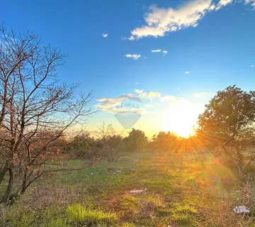 Građevinsko zemljište , panoramski pogled na more - cover