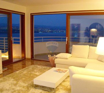 OPATIJA - STAN S APARTMANOM NA MIRNOJ LOKACIJI, PREKRASAN POGLED - cover