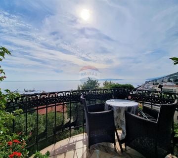 OPATIJA-CENTAR, stan 150 m2 sa  balkonom, parkingom i pogledom na more - cover