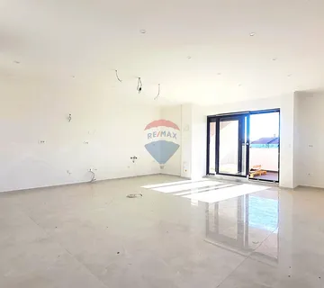 Istra,Umag-Stan 3 spavaće sobe,pogled more - cover