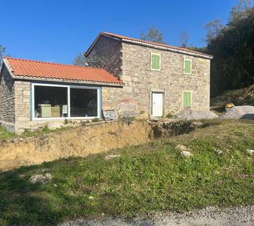 Istra, Belaj- kamena istarska kuća s velikom okućnicom - cover