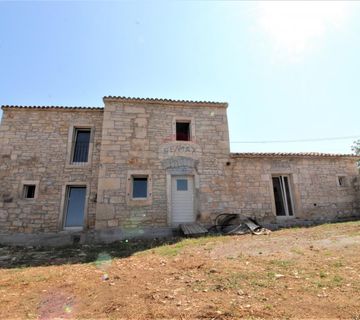 ROVINJ OKOLICA, autohtona kamena kuća s bazenom  - cover