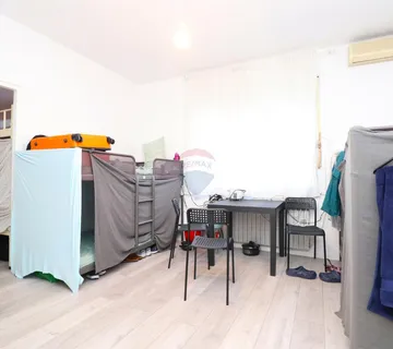 Vrapče – Kuća za smještaj radnika, 171m2 - cover