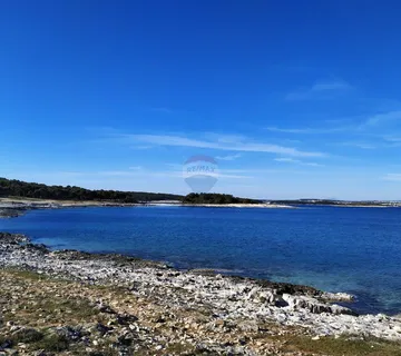 Istra, Premantura - zemljište T3 zona, 250 m od plaže - cover