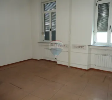 Rijeka-centar-poslovni prostor - cover