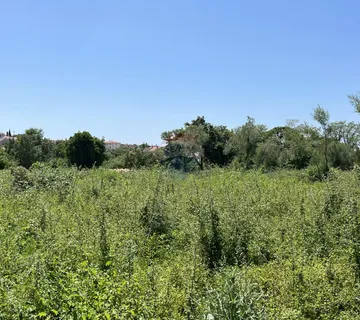 Tar - građevinsko zemljište za izgradnju 2 stambene zgrade - cover