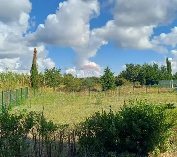 Istra,Fažana,Valbandon,građevinsko zemljište s projektom - cover