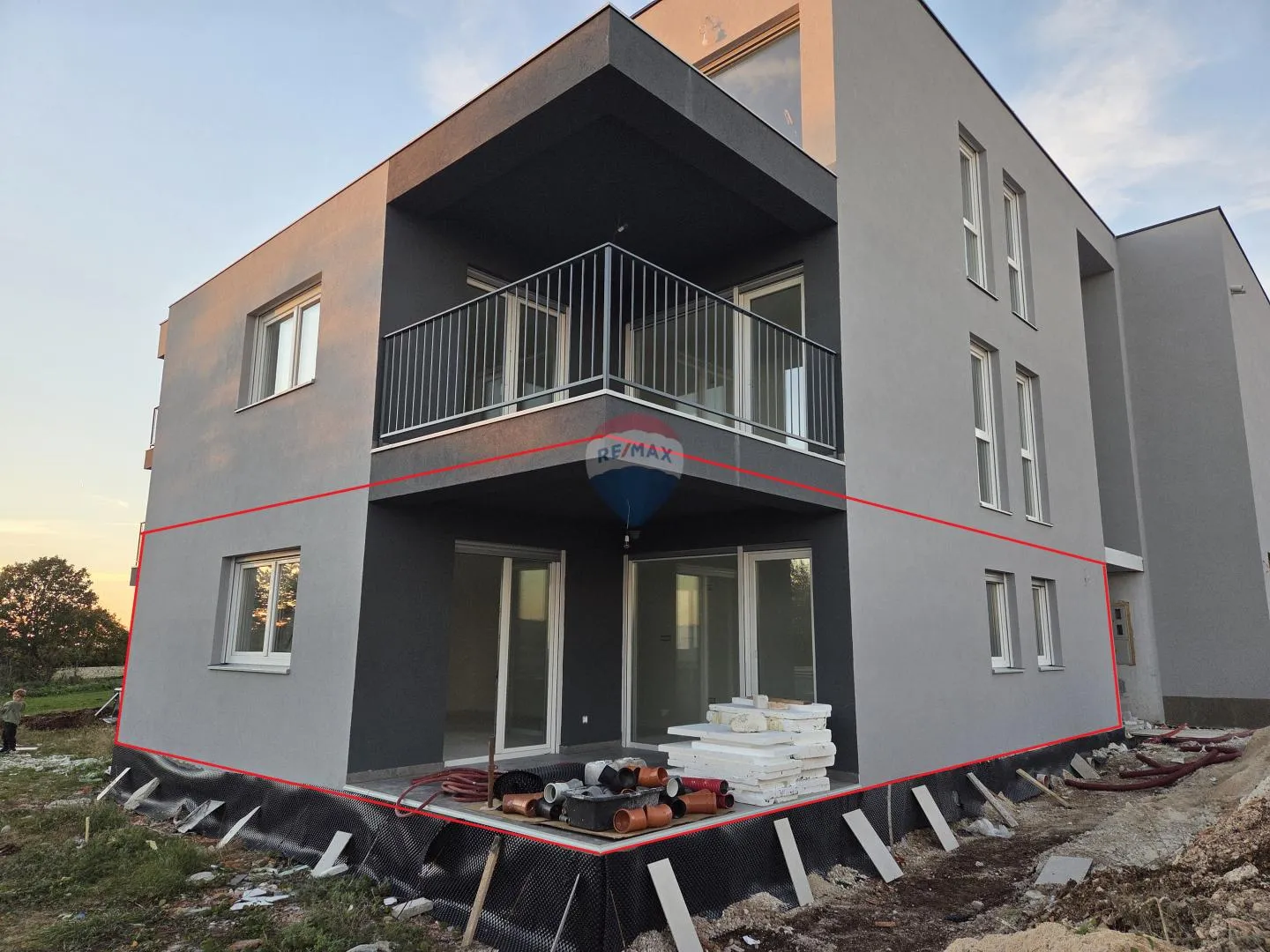 Istra, Kanfanar - novogradnja, pogled more 3 sobe 1. kat - 101 m2 - cover