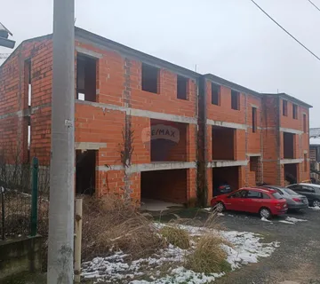 Novi Zagreb, roh bau kuća 250 m2 - cover