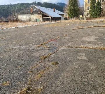 Klana, poslovno građevno zemljište površine 5800 m2 - cover