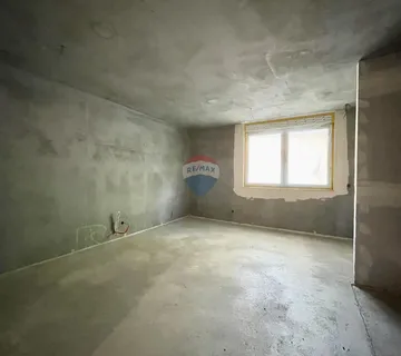 Senj- garsonijera u modernoj novogradnji - cover