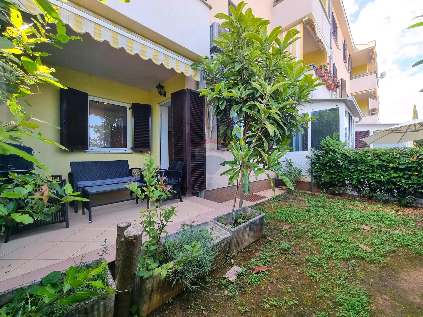 OPATIJA,LOVRAN- stan s terasom,vrtom,parkingom i pogledom na more - cover