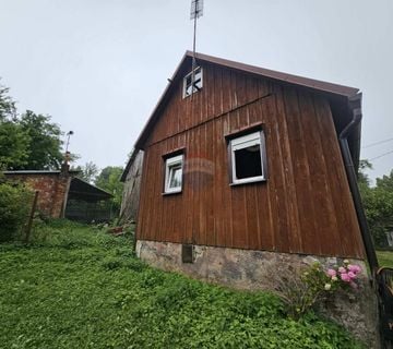 Skrad, samostojeća kuća s gospodarskom zgradom , Gorski kotar - cover