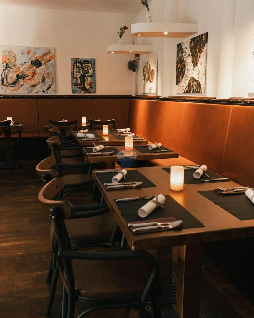 Zagreb, Maksimir, ugostiteljski objekt 110 m2 + terasa 80 m2 - cover