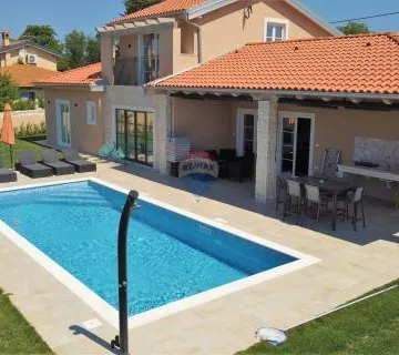 Maružini – Luksuzna vila s bazenom za dugoročni najam - cover