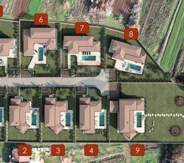 Istra, Rovinj okolica - villa s bazenom 167m2 u privatnom kompleksu - cover