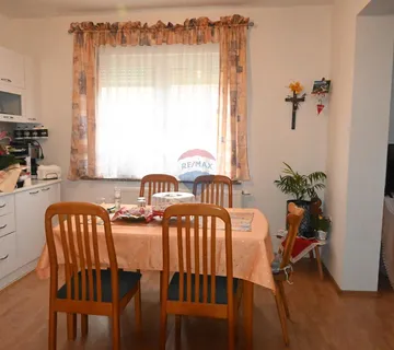 Zagreb, Sesvete - stan u prizemlju, garaža, okućnica - cover