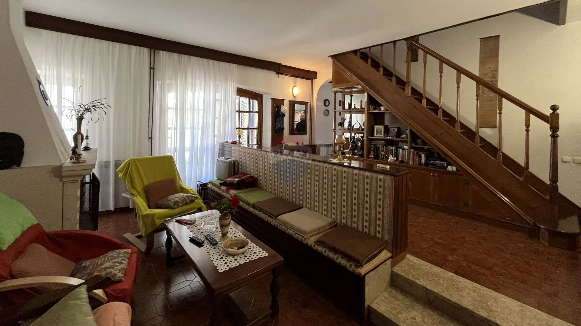 Istra, Višnjan - kuća i građevinsko zemljište na mirnoj lokaciji - cover