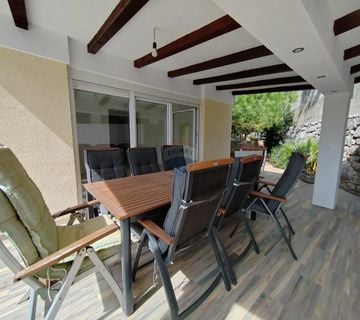 OTOK KRK-GRAD KRK,apartman u prizemlju sa vrtom - cover