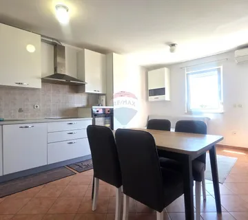 Istra,Novigrad-Stan za dugoročni najam  - cover