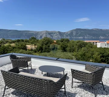  KRK-Brzac,moderna vila,panoramski pogled na more,bazen - cover