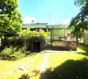 Istra,Lupoglav-Kuća prizemnica s velikom okućnicom - cover