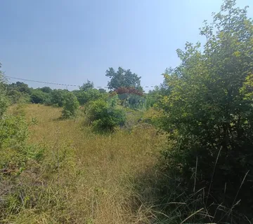 Smoljanci, građevinsko zemljište , odlično za investiciju - cover