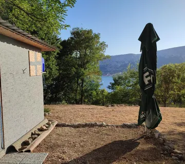 Baška - poljoprivredno zemljište 305m2, pogled - cover