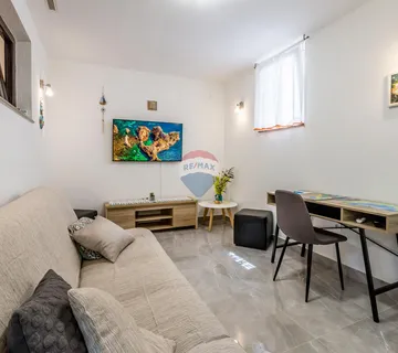 OTOK KRK-MALINSKA apartman sa vrtom  - cover