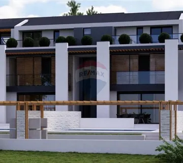 Istra, Rovinj, građevinsko zemljište s građevinskom dozvolom za 5 stanova, blizu plaže - cover