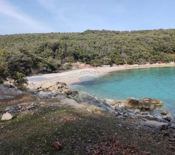 OTOK CRES - NEGRAĐEVINSKO ZEMLJIŠTE UZ MORE - cover