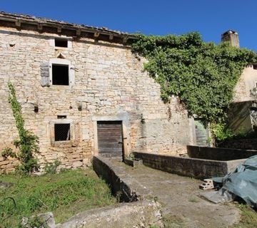 Istra, okolica Marčane, starina za adaptaciju - cover