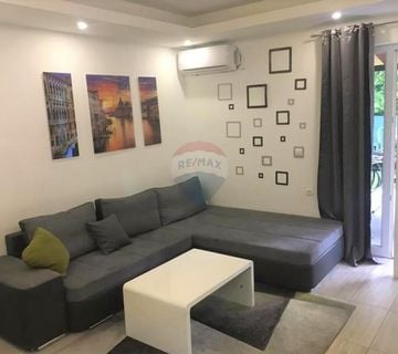 OPATIJA - VEPRINAC - KUĆA SA 6 APARTMANA - cover