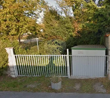 KRALJEVICA-teren ugostiteljsko turističke namjene na 40 metara do mora - cover