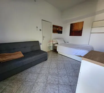 Bakar, Sv. Kuzam - najam za radnike - cover