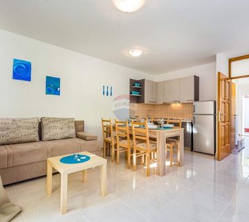 Crikvenica, Dramalj - Kuća sa bazenom i 3 parkinga, 200m2 - cover