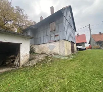 Skrad - dvojna kuća sa dva stana, 635m2 i okućnicom 85m2 - cover