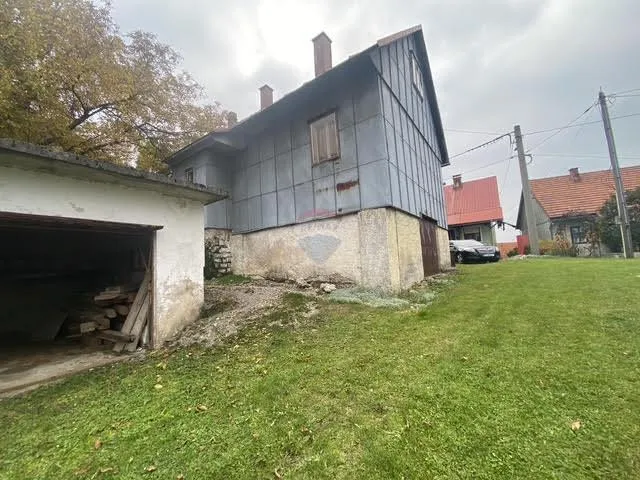Skrad - dvojna kuća sa dva stana, 635m2 i okućnicom 85m2 - cover