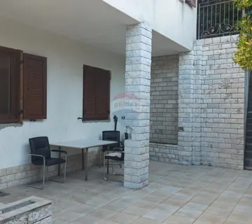 Rijeka, Bulevard - samostojeća kuća - cover