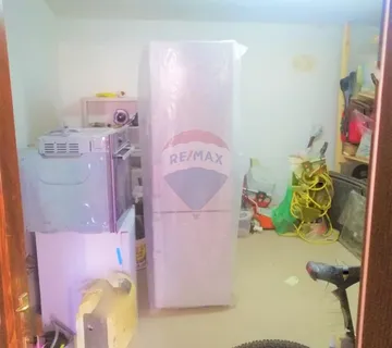 Rovinj,garaža na odličnoj lokaciji - cover