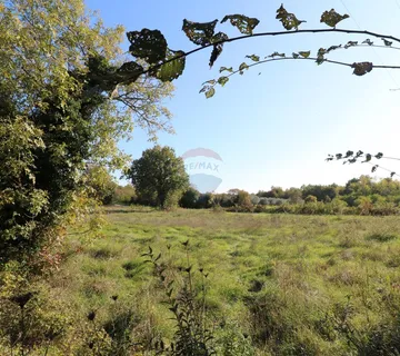 BADERNA, okolica- građevinsko zemljište stambene namjene - cover