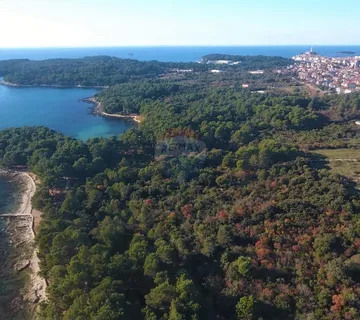 Rovinj, zemljište prvi red do mora tematski park i rekreacijska zona - cover