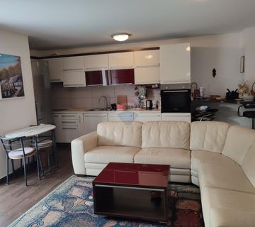 Baška - prizemlje 66m2, okućnica 90m2 - cover