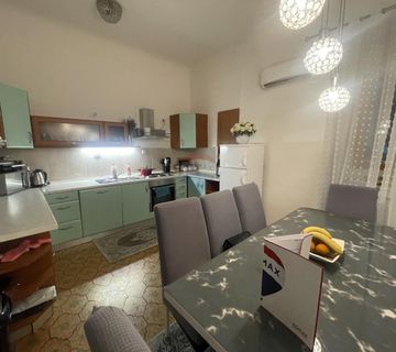 Rijeka, Porto Baroš, Stan površine 90m2 - cover
