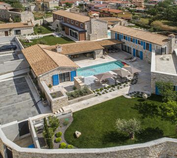 Istra,Kanfanar-Luksuzni kompleks 5 kamenih kuća  - cover