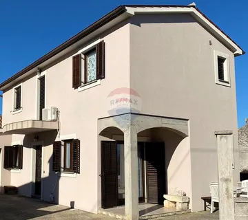 ISTRA, POMER - kuća blizu mora - cover